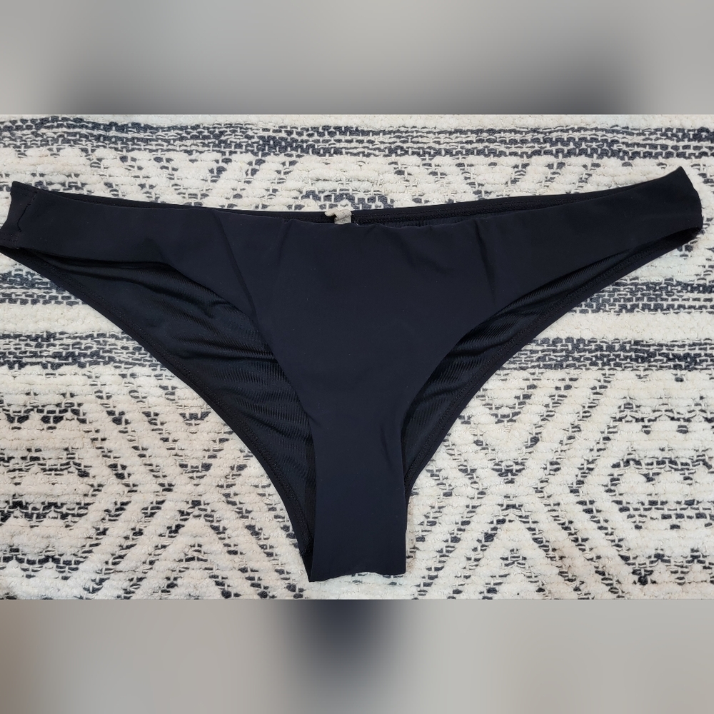 Touché Bikini! M/L - Picture 14 of 15